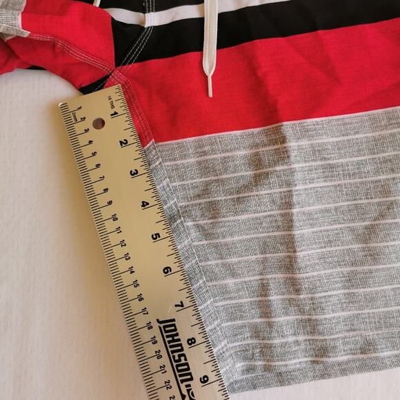 Old Navy Mens Summer Swim Shorts size 28, Red Gray Multi Color - Picture 4 of 12
